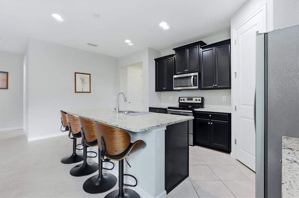 En Venta: $485,000 (3 camas, 2 baños, 1936 Pies cuadrados)