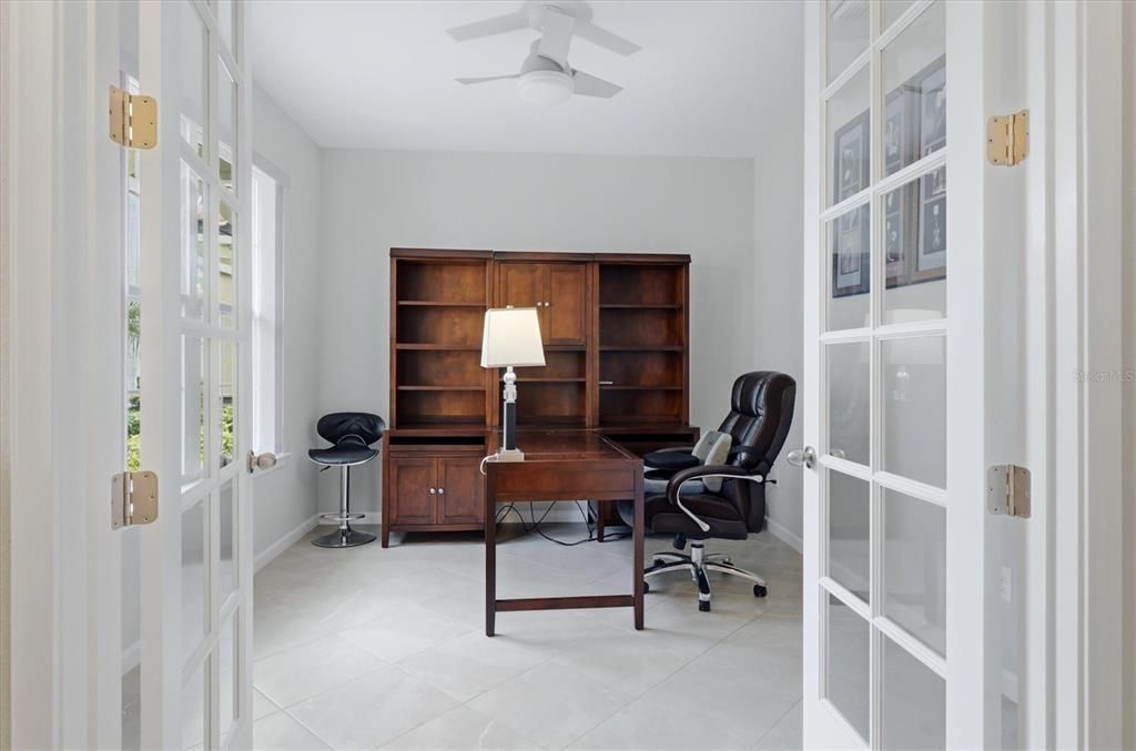 En Venta: $485,000 (3 camas, 2 baños, 1936 Pies cuadrados)
