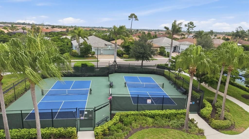 En Venta: $485,000 (3 camas, 2 baños, 1936 Pies cuadrados)
