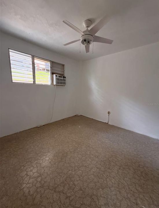 En Venta: $220,000 (6 camas, 3 baños, 1788 Pies cuadrados)