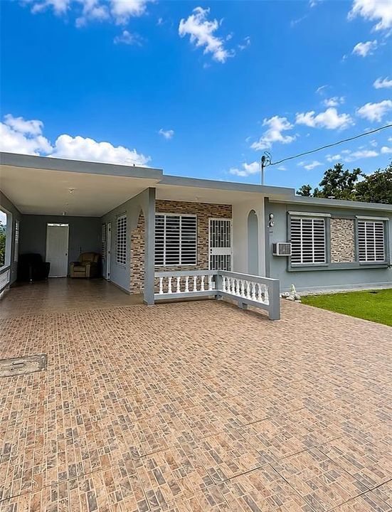 En Venta: $220,000 (6 camas, 3 baños, 1788 Pies cuadrados)