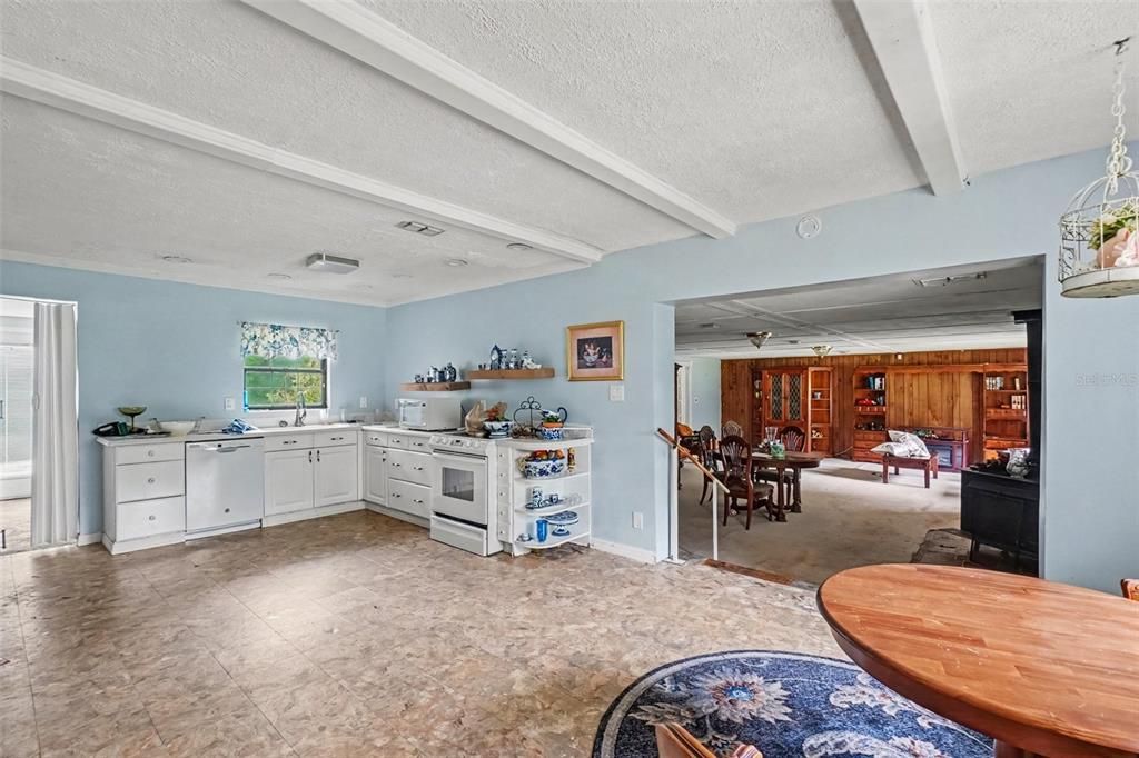 En Venta: $250,000 (3 camas, 2 baños, 884 Pies cuadrados)