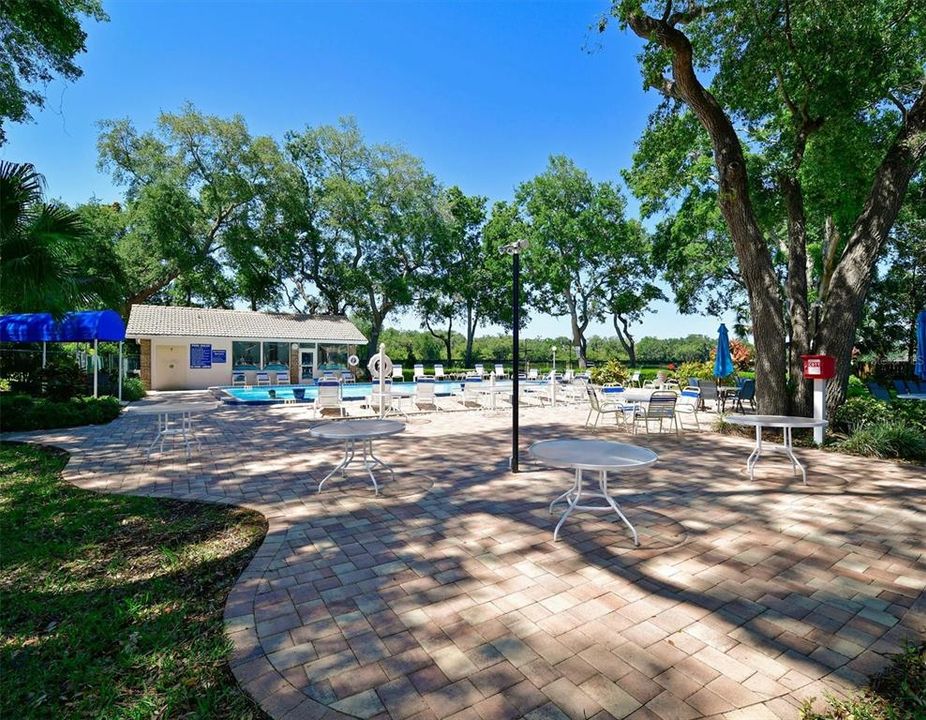 For Sale: $209,000 (2 beds, 2 baths, 1181 Square Feet)