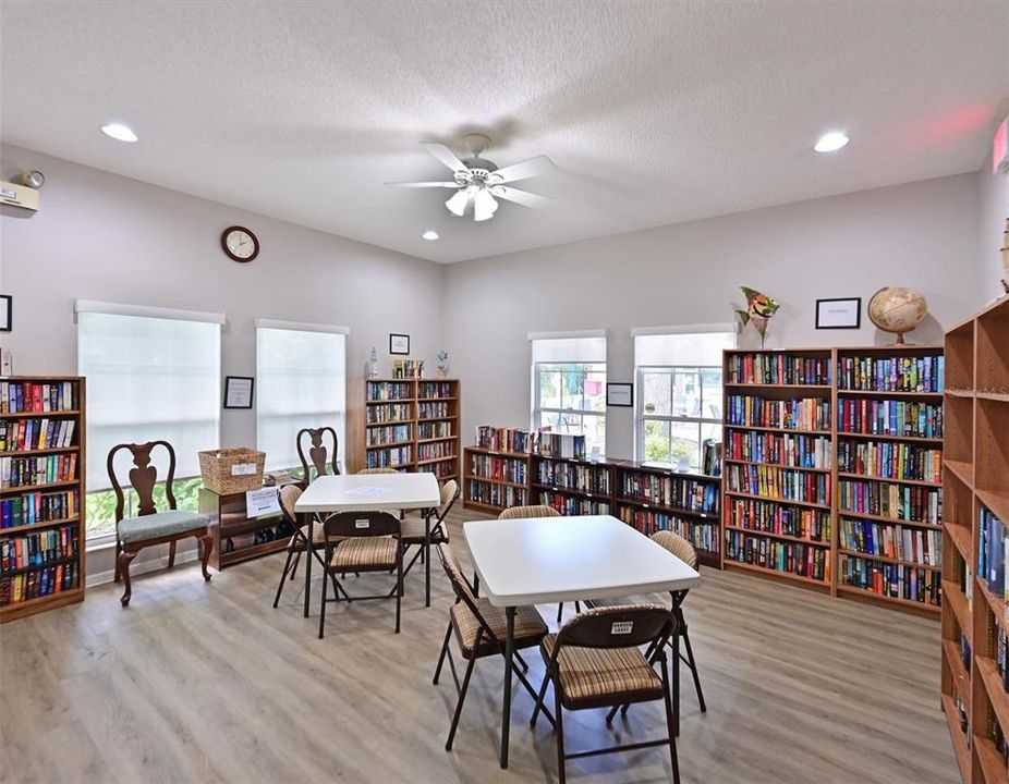 For Sale: $209,000 (2 beds, 2 baths, 1181 Square Feet)