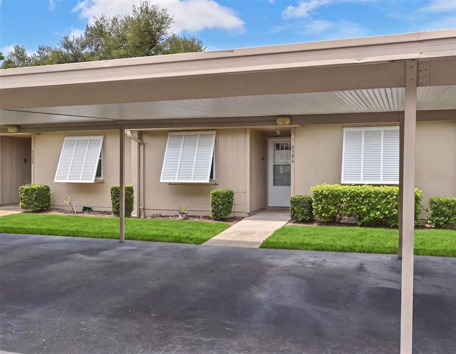 For Sale: $209,000 (2 beds, 2 baths, 1181 Square Feet)