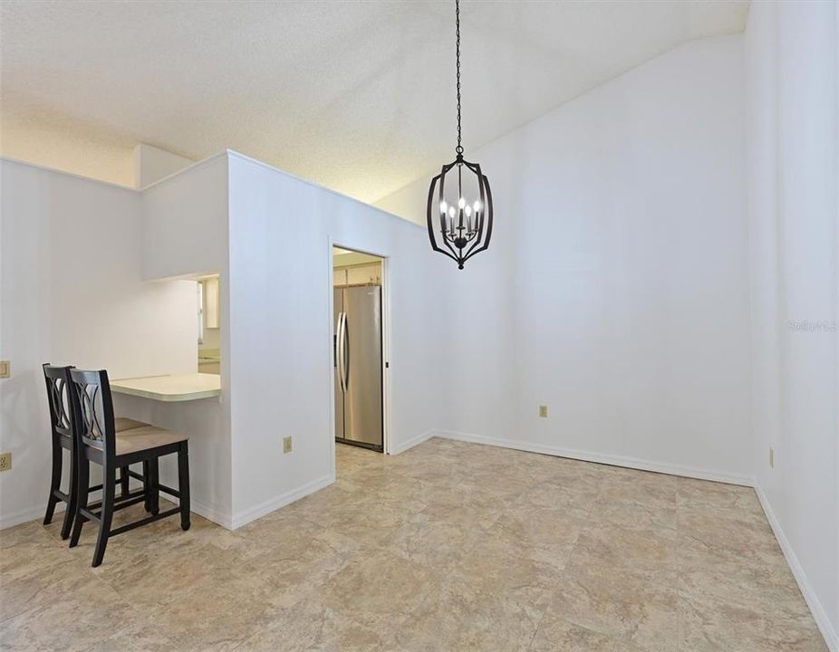 For Sale: $209,000 (2 beds, 2 baths, 1181 Square Feet)