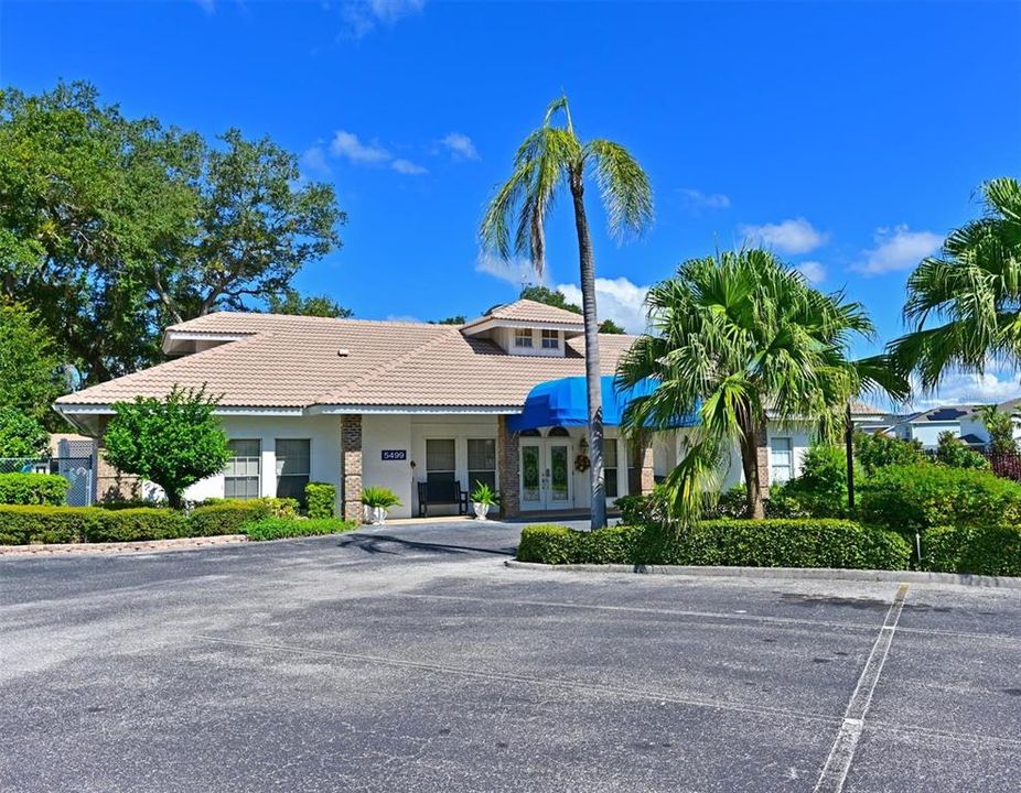 For Sale: $209,000 (2 beds, 2 baths, 1181 Square Feet)