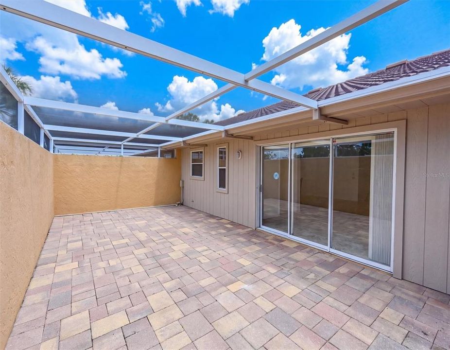 For Sale: $209,000 (2 beds, 2 baths, 1181 Square Feet)