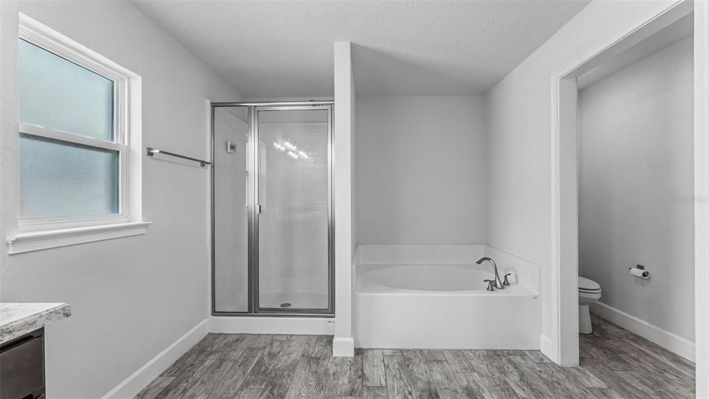 Active With Contract: $339,000 (4 beds, 3 baths, 2116 Square Feet)