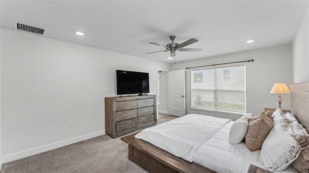 Active With Contract: $339,000 (4 beds, 3 baths, 2116 Square Feet)