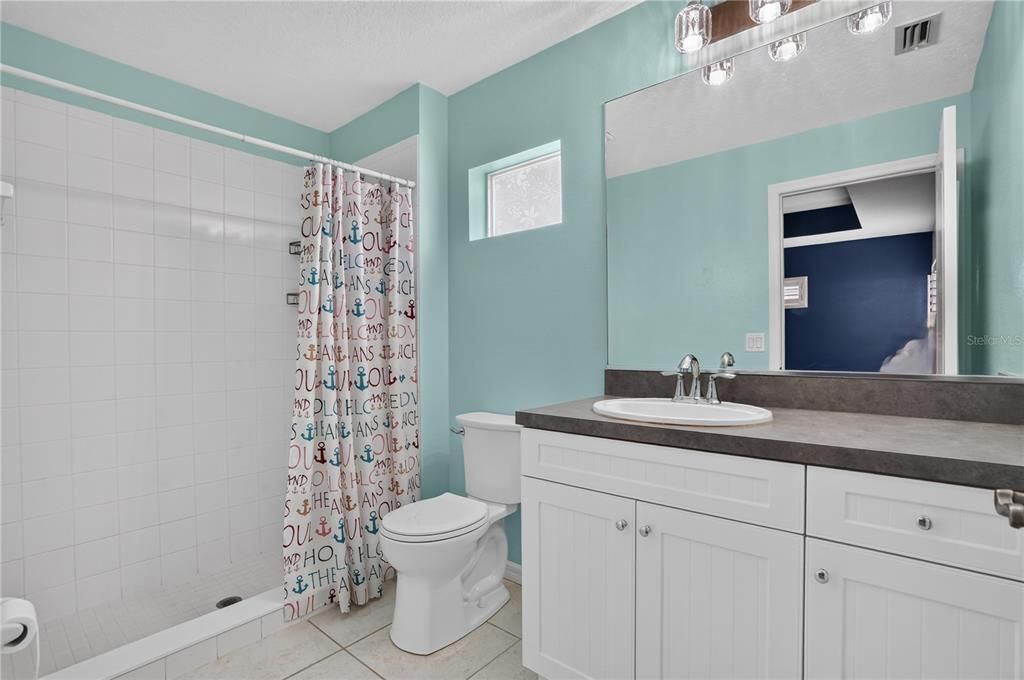 For Sale: $289,900 (2 beds, 2 baths, 1200 Square Feet)