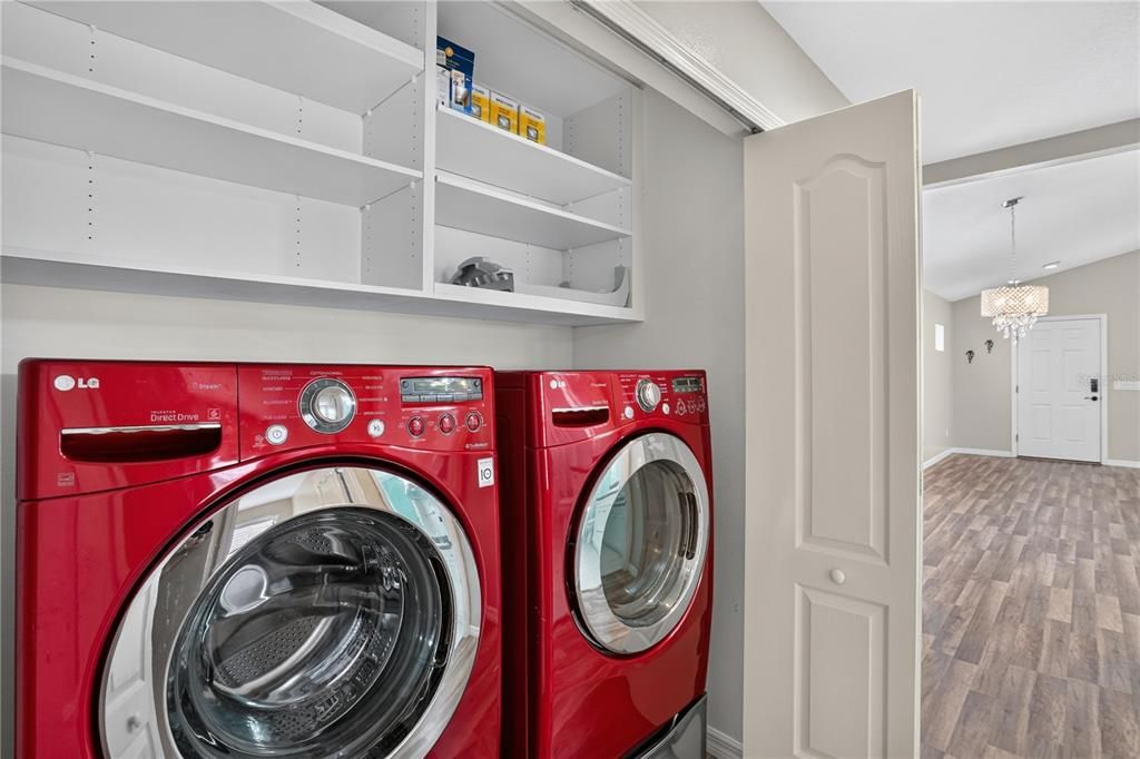 For Sale: $289,900 (2 beds, 2 baths, 1200 Square Feet)