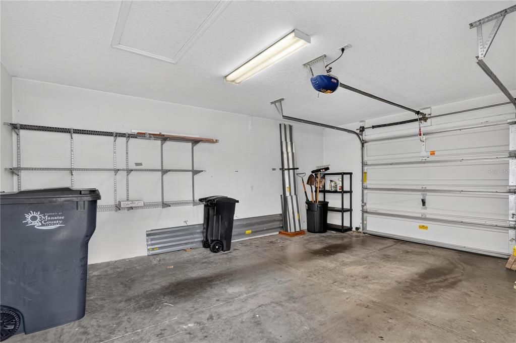 For Sale: $289,900 (2 beds, 2 baths, 1200 Square Feet)
