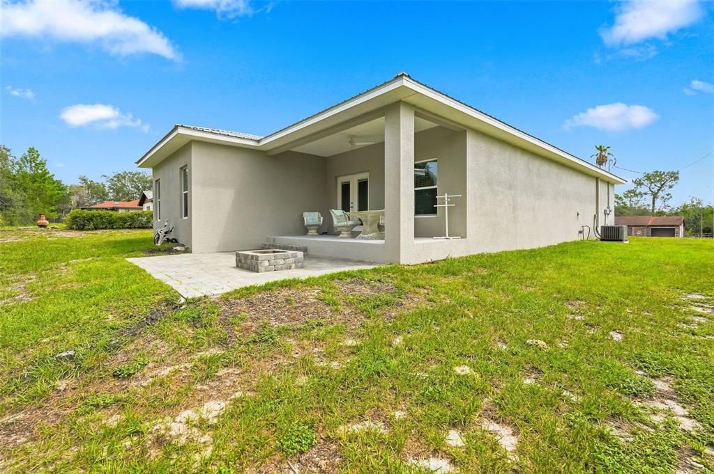 На продажу: $365,900 (3 спален, 2 ванн, 1616 Квадратных фут)