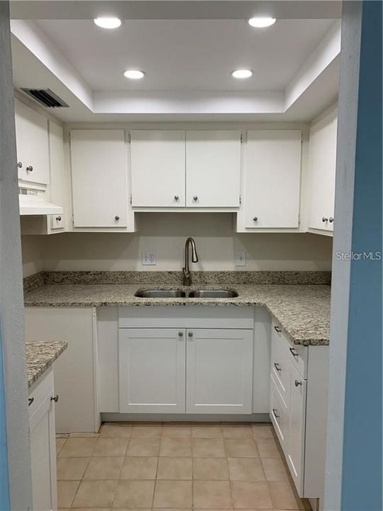 В аренду: $1,300 (2 спален, 1 ванн, 783 Квадратных фут)