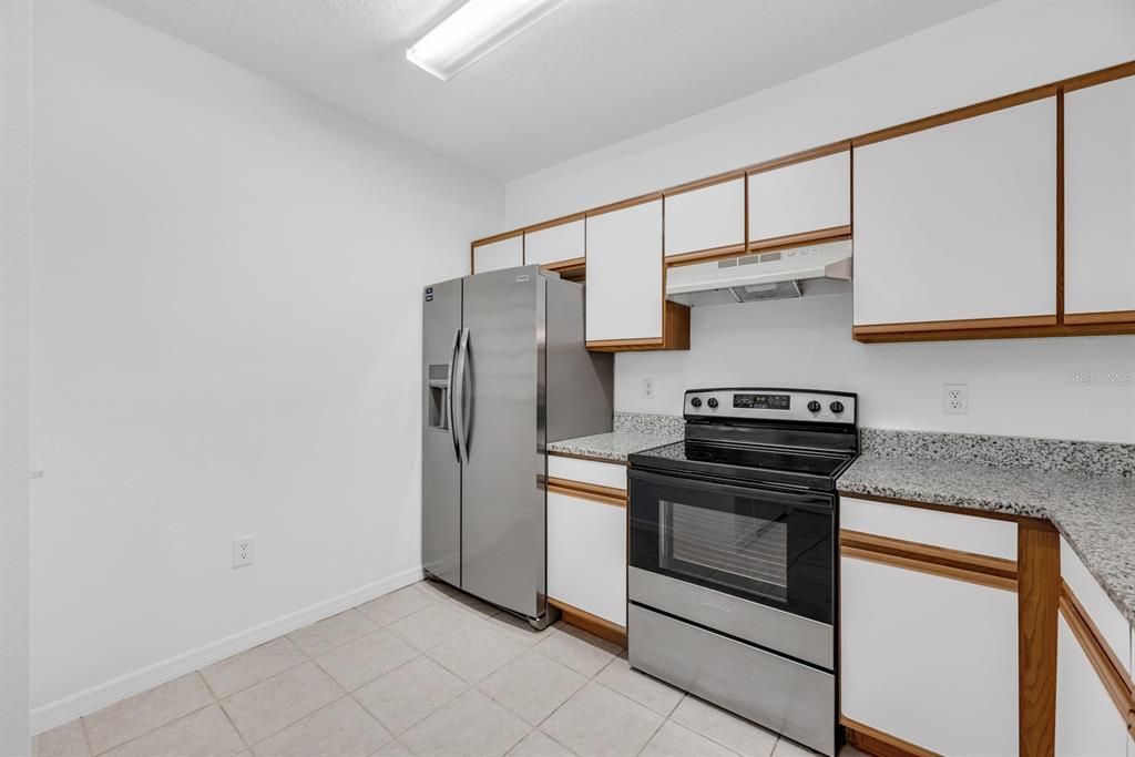 На продажу: $154,900 (3 спален, 2 ванн, 1151 Квадратных фут)