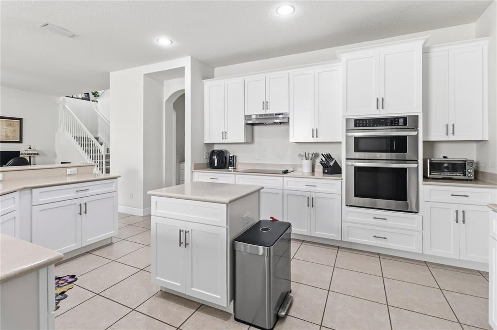 For Sale: $584,900 (4 beds, 3 baths, 3119 Square Feet)