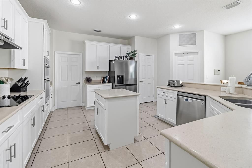 For Sale: $584,900 (4 beds, 3 baths, 3119 Square Feet)