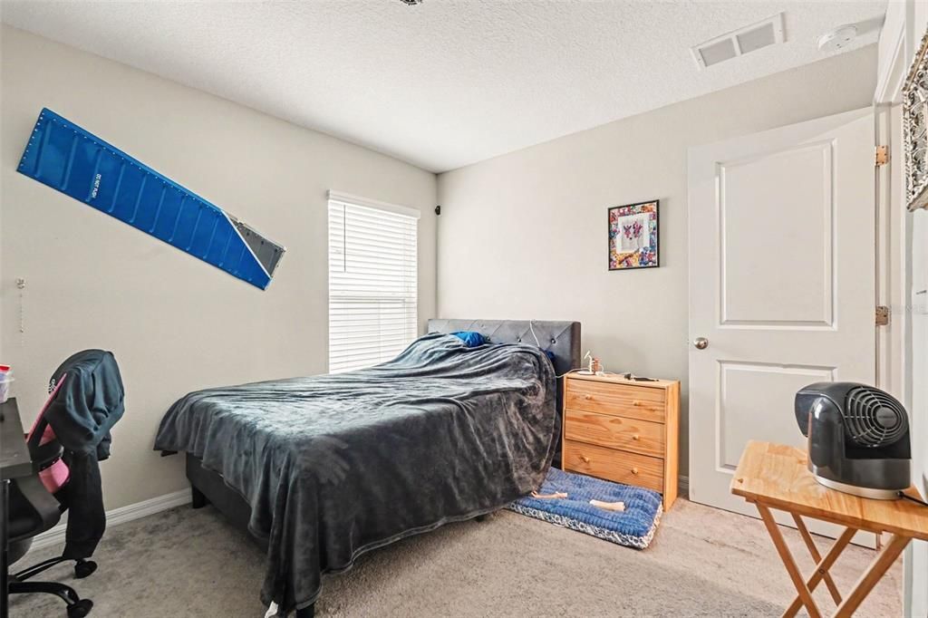 For Sale: $275,000 (3 beds, 2 baths, 1461 Square Feet)