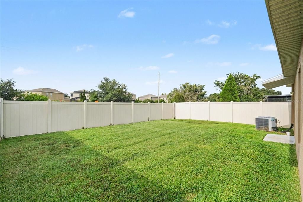 For Sale: $275,000 (3 beds, 2 baths, 1461 Square Feet)