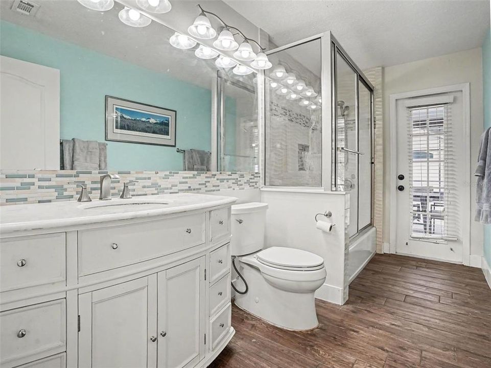 For Sale: $568,000 (3 beds, 2 baths, 2044 Square Feet)