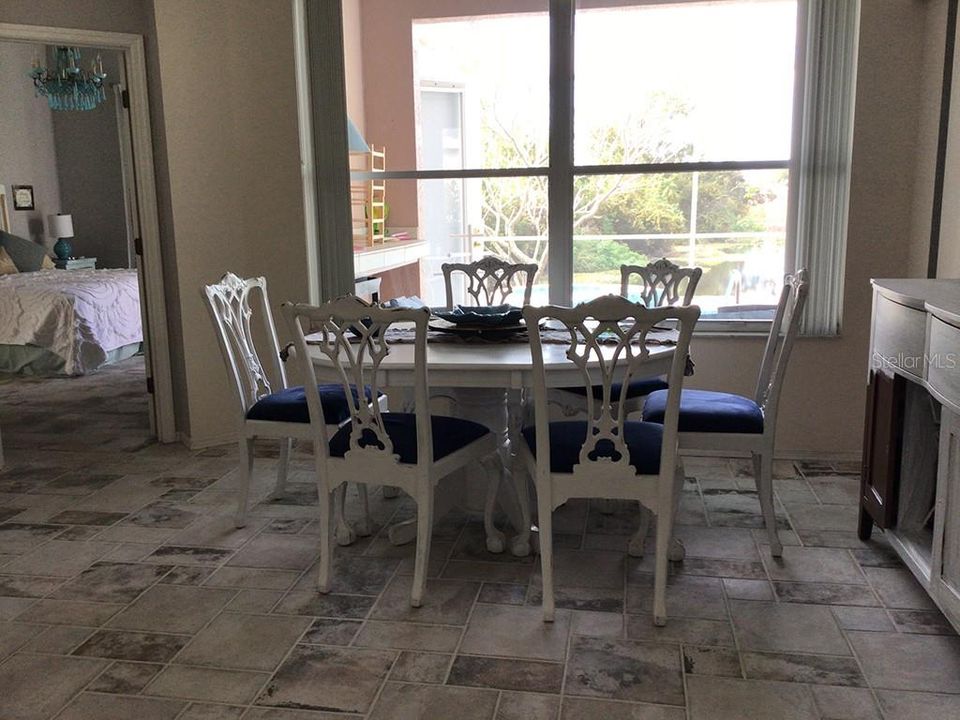 В аренду: $3,400 (4 спален, 2 ванн, 1798 Квадратных фут)