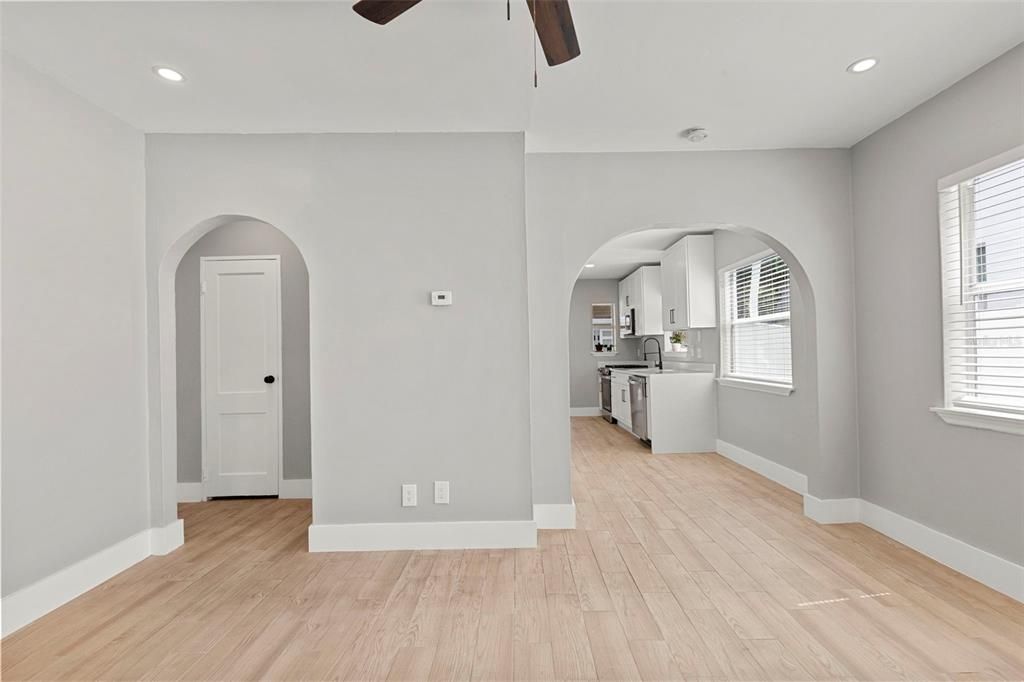 В аренду: $3,750 (3 спален, 3 ванн, 1460 Квадратных фут)