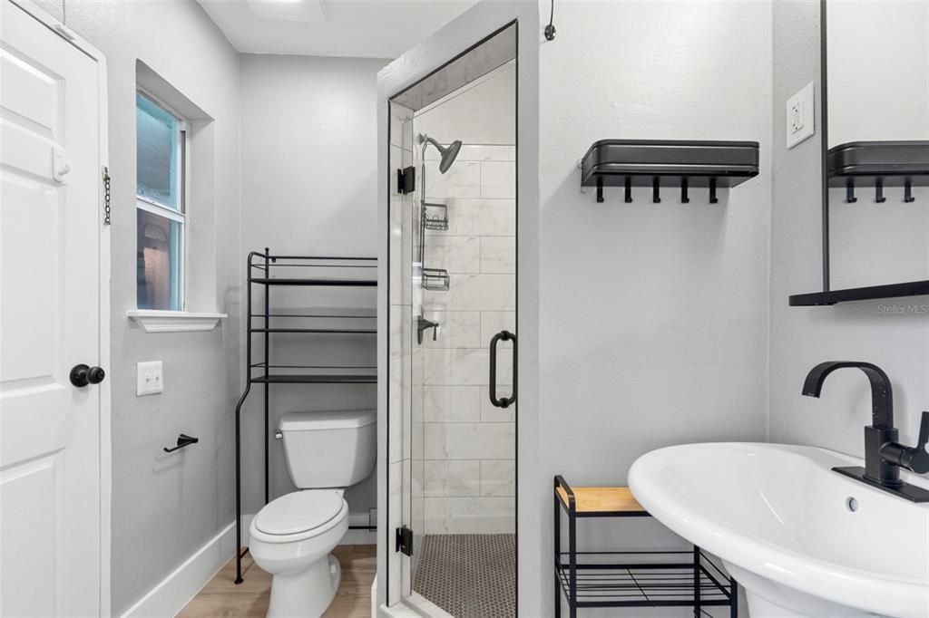 В аренду: $3,750 (3 спален, 3 ванн, 1460 Квадратных фут)