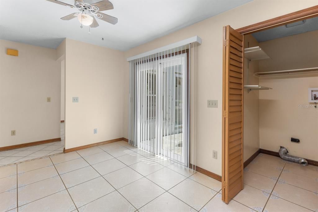 На продажу: $475,000 (5 спален, 0 ванн, 2003 Квадратных фут)