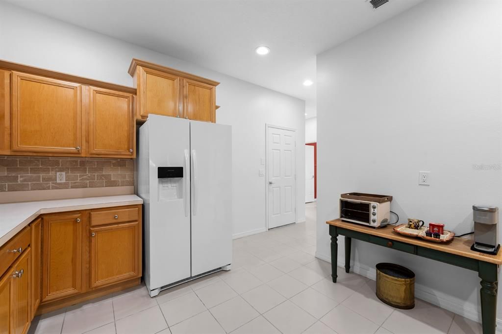 Activo con contrato: $379,900 (3 camas, 2 baños, 1635 Pies cuadrados)