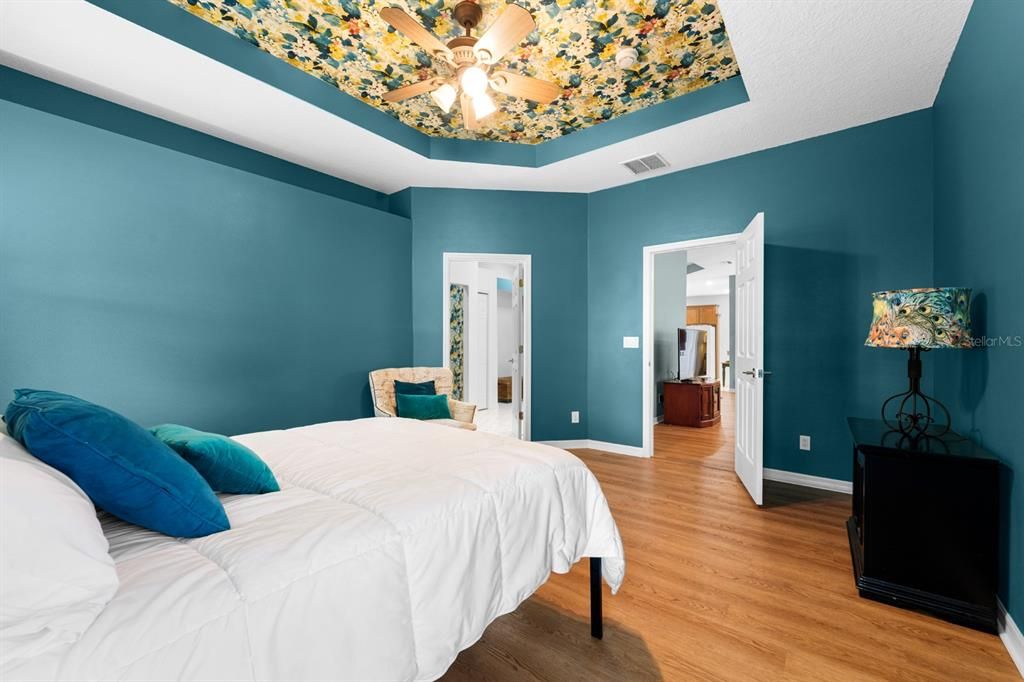 Activo con contrato: $379,900 (3 camas, 2 baños, 1635 Pies cuadrados)