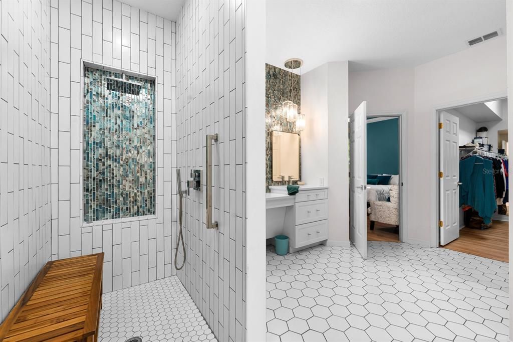 Activo con contrato: $379,900 (3 camas, 2 baños, 1635 Pies cuadrados)