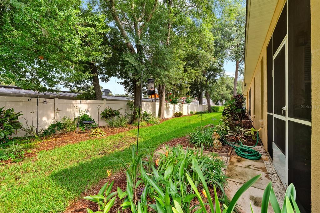 Activo con contrato: $379,900 (3 camas, 2 baños, 1635 Pies cuadrados)