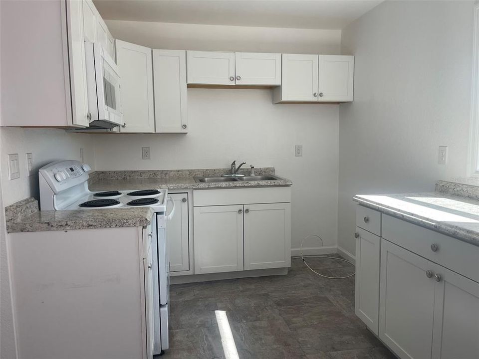 В аренду: $1,500 (3 спален, 1 ванн, 1326 Квадратных фут)