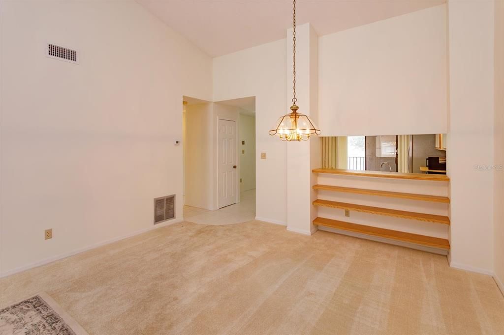 En Venta: $269,000 (2 camas, 2 baños, 1394 Pies cuadrados)