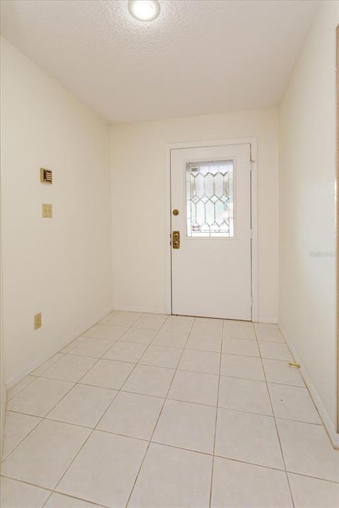 En Venta: $269,000 (2 camas, 2 baños, 1394 Pies cuadrados)