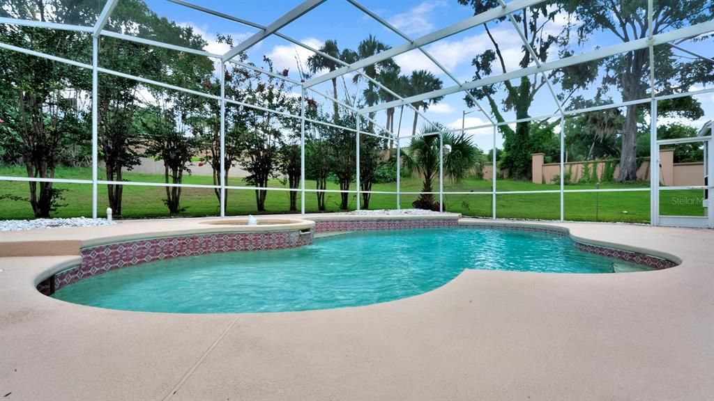 Active With Contract: $650,000 (4 beds, 4 baths, 2824 Square Feet)
