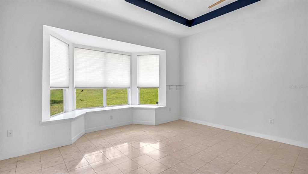 Active With Contract: $650,000 (4 beds, 4 baths, 2824 Square Feet)