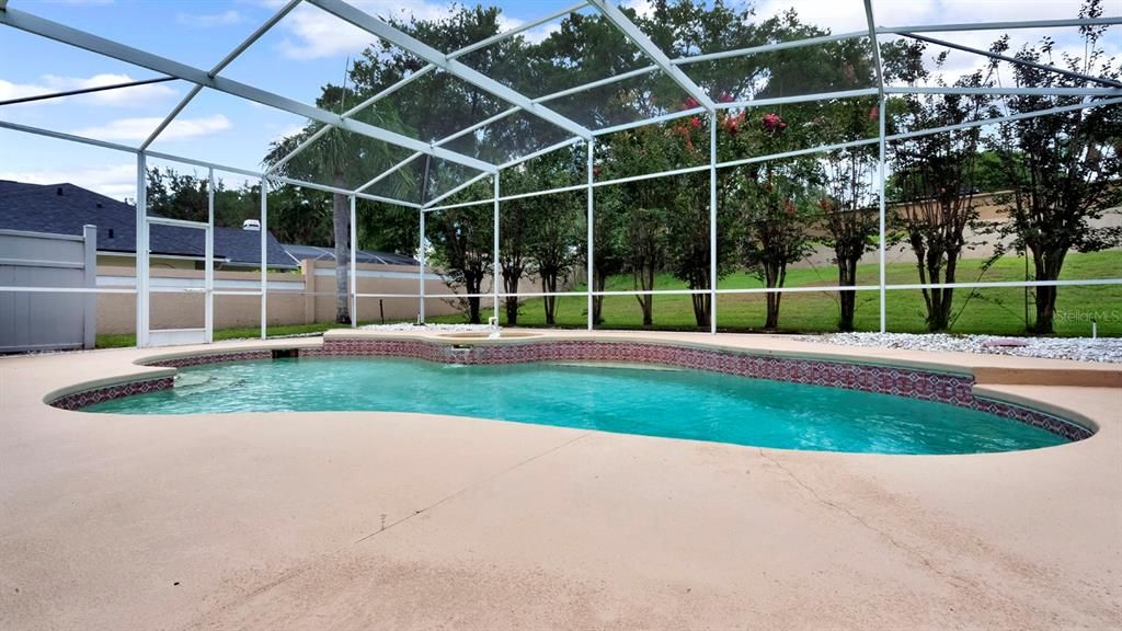 Active With Contract: $650,000 (4 beds, 4 baths, 2824 Square Feet)
