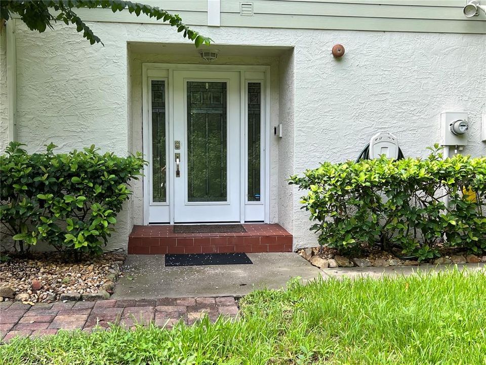 For Sale: $670,000 (3 beds, 2 baths, 2340 Square Feet)