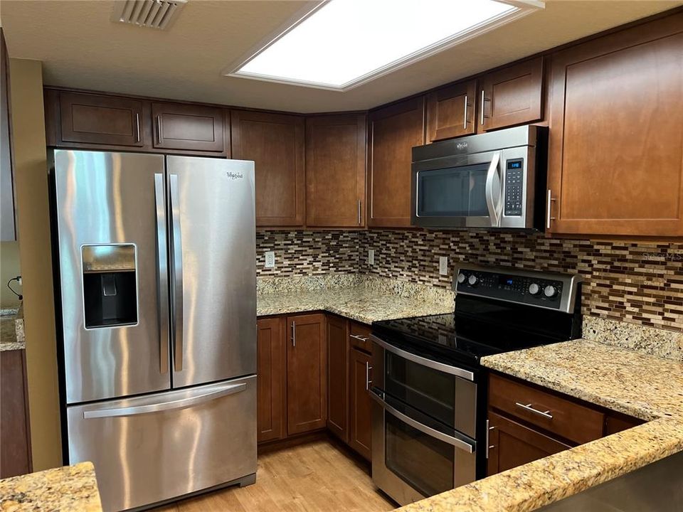 For Sale: $670,000 (3 beds, 2 baths, 2340 Square Feet)