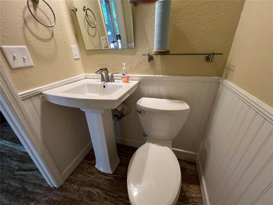 For Sale: $670,000 (3 beds, 2 baths, 2340 Square Feet)