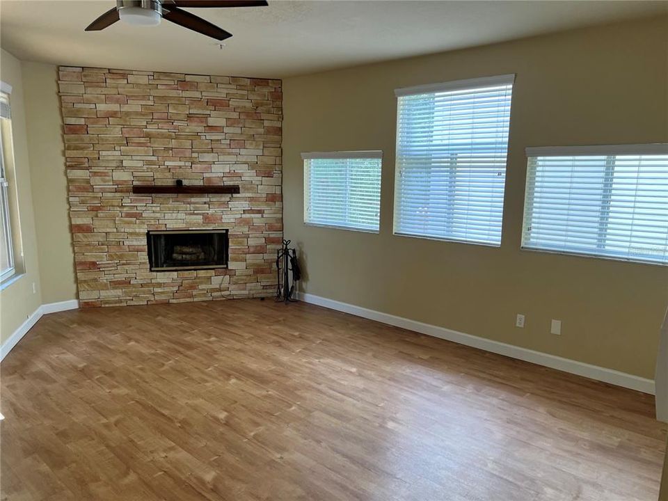 For Sale: $670,000 (3 beds, 2 baths, 2340 Square Feet)