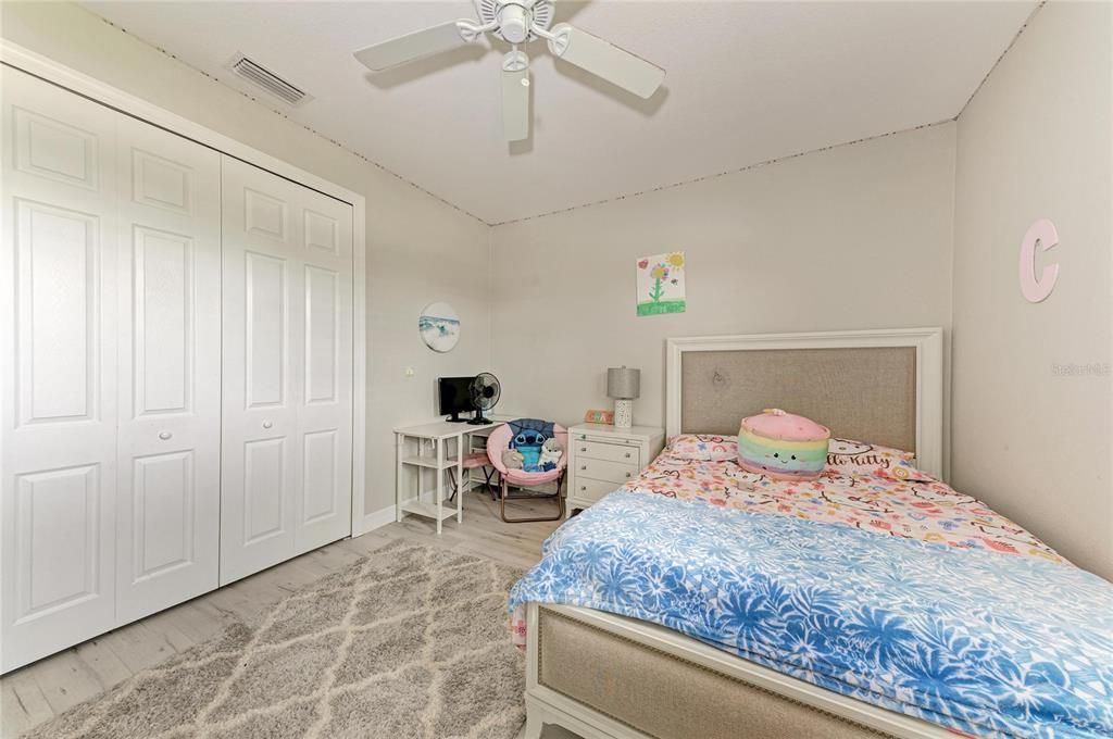 Activo con contrato: $625,000 (3 camas, 2 baños, 2349 Pies cuadrados)