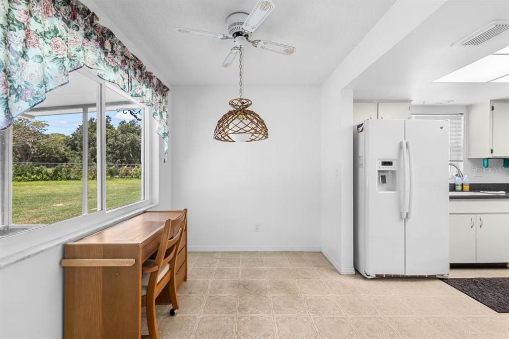 En Venta: $159,900 (2 camas, 2 baños, 1403 Pies cuadrados)
