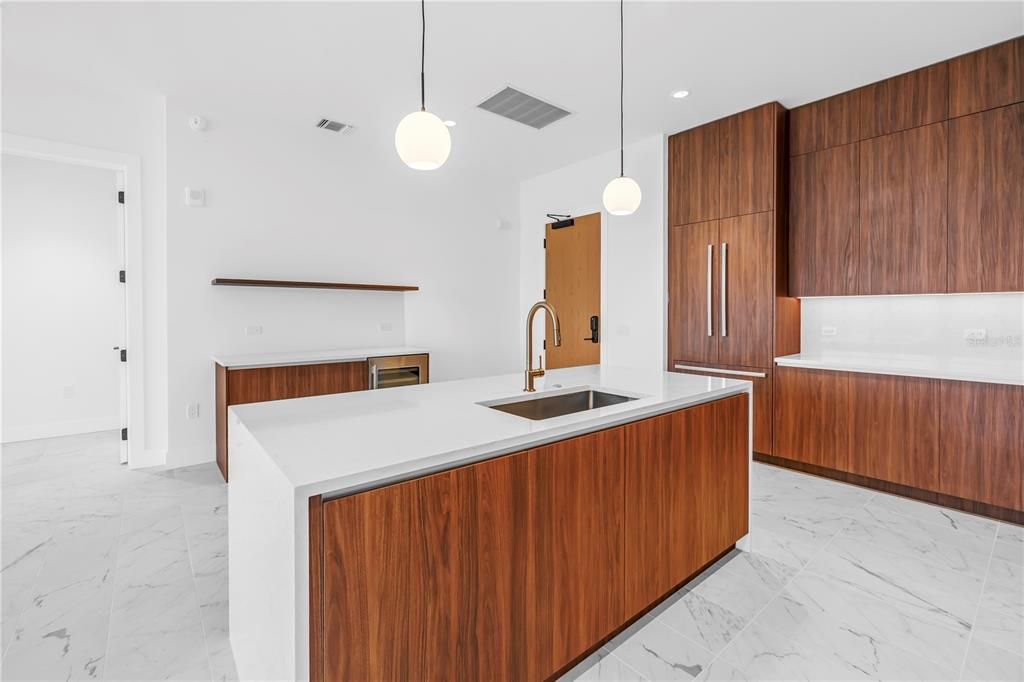 En Venta: $1,525,000 (2 camas, 2 baños, 1753 Pies cuadrados)