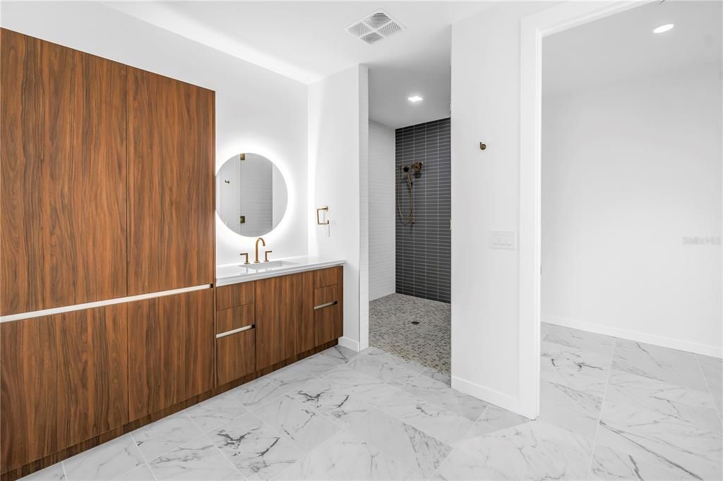 En Venta: $1,525,000 (2 camas, 2 baños, 1753 Pies cuadrados)