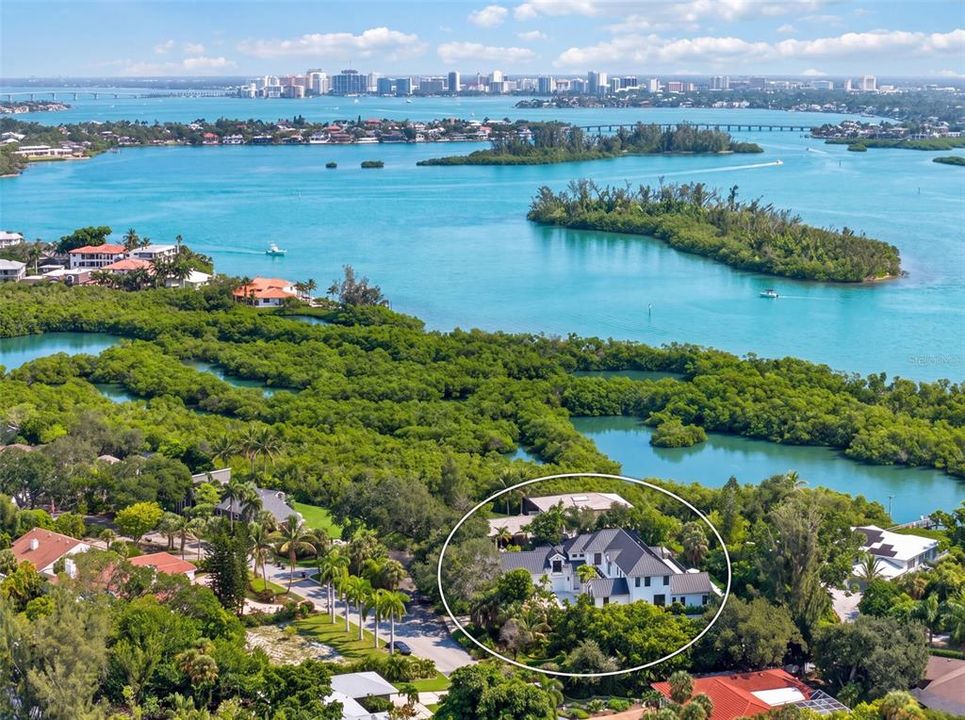 На продажу: $4,150,000 (4 спален, 4 ванн, 5238 Квадратных фут)