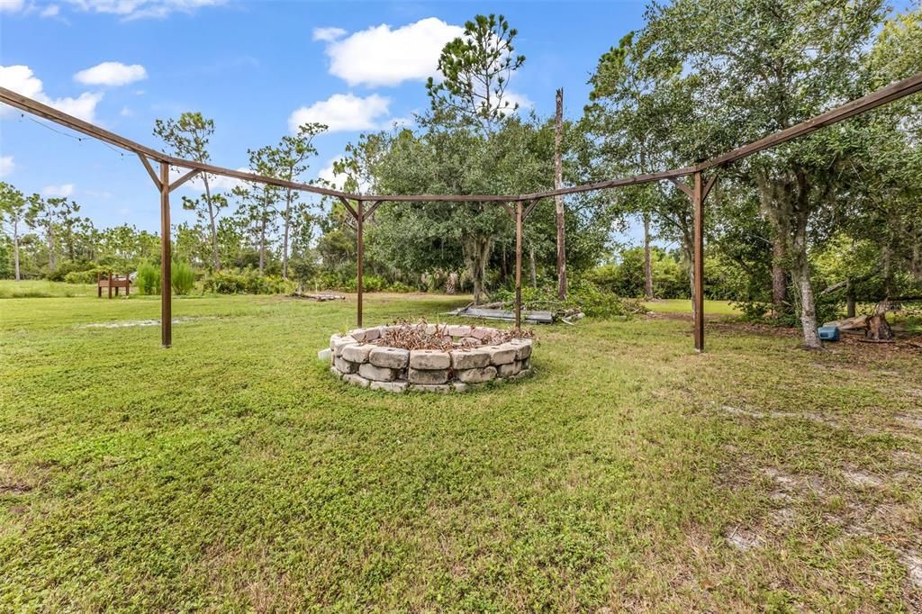 En Venta: $840,000 (3 camas, 2 baños, 2106 Pies cuadrados)