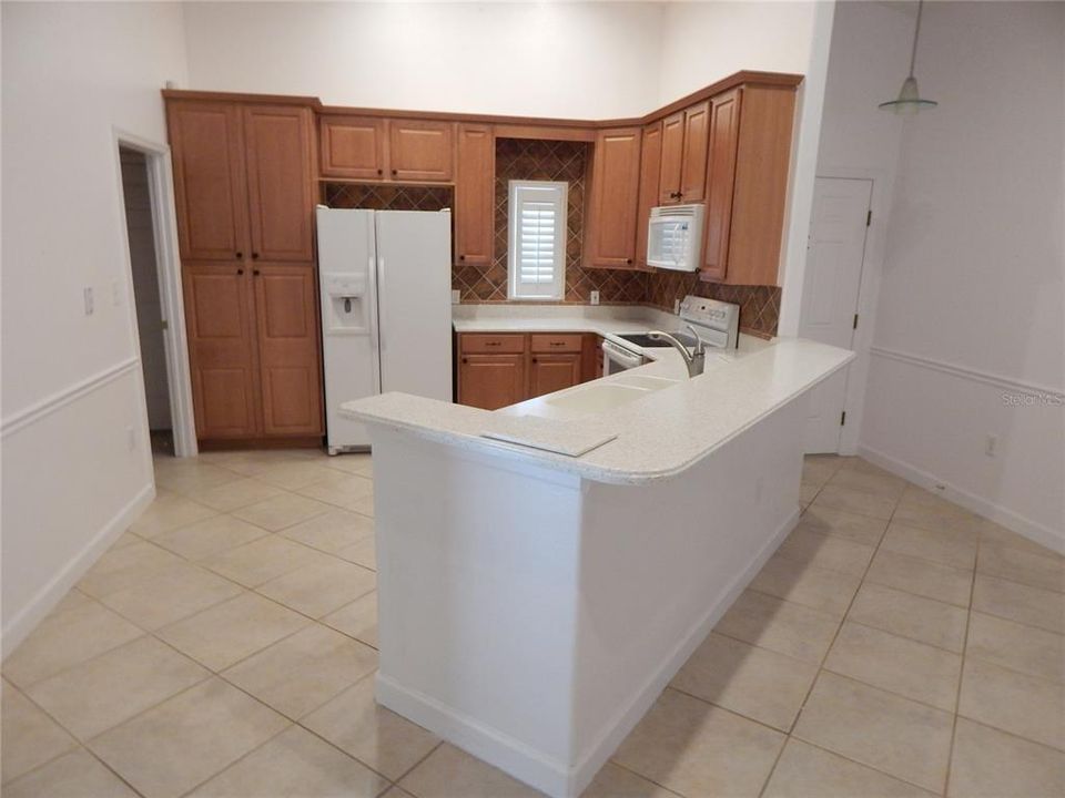 В аренду: $2,995 (3 спален, 2 ванн, 2004 Квадратных фут)